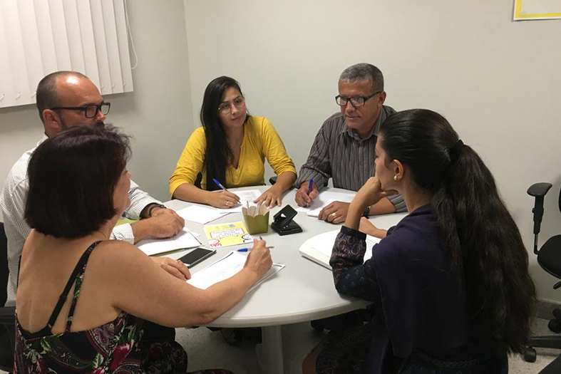 Mediadores atuando no Cejusc da Serra