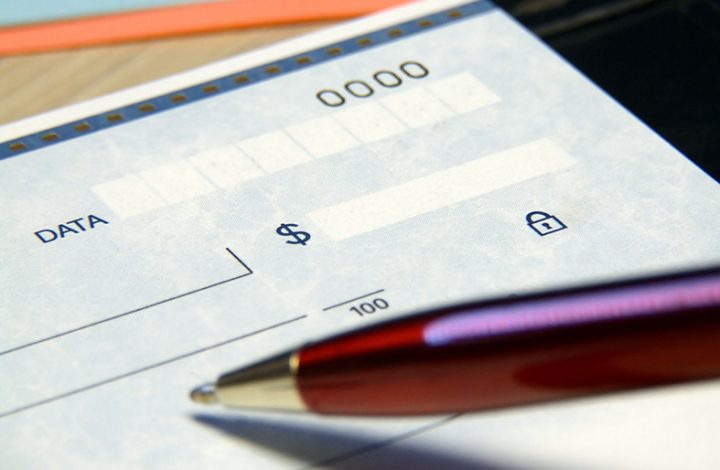 Cliente de Cachoeiro de Itapemirim que teve cheque devolvido indevidamente será indenizado