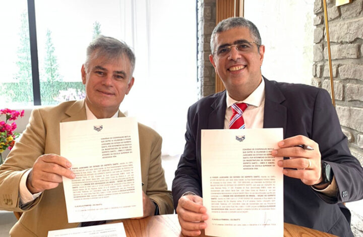 Emes firma termo de cooperação mútua com a Escola Superior da Advocacia