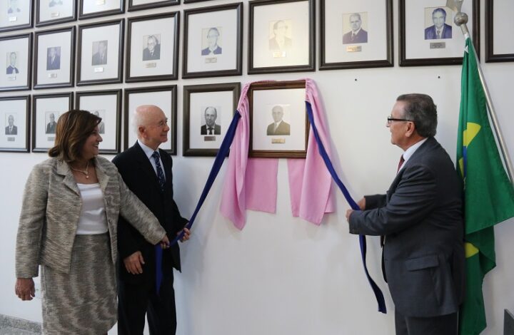 Corregedoria Geral homenageia ex-corregedor desembargador Ney Batista Coutinho
