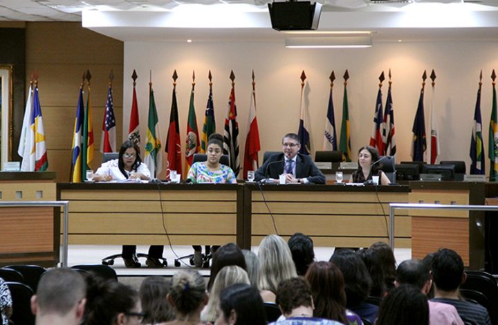 Assistentes Sociais e Psicólogos do Poder Judiciário participam de evento sobre socioeducação
