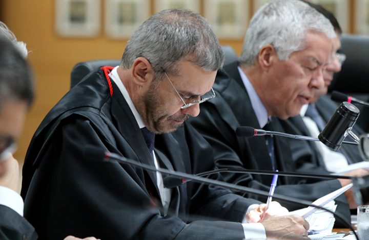 Suspensa lei que previa marcação de consultas por telefone para idosos e pessoas com deficiência