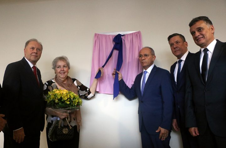 Presidente do TJES inaugura Fórum Cível da Serra em solenidade prestigiada por muitas autoridades do Estado