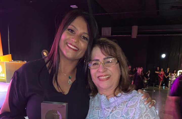 Coordenadora da Comvides e projeto Mulher Superando o Medo se destacam em premiação