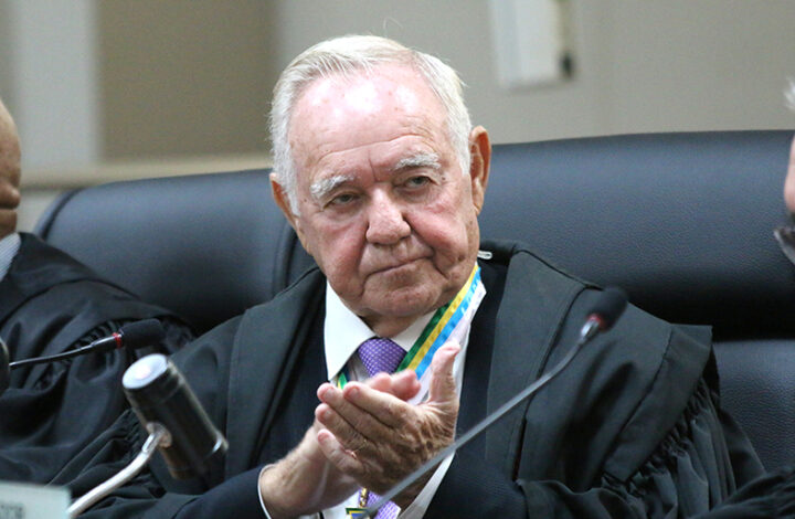 Desembargador Telêmaco Antunes de Abreu Filho se despede do Tribunal de Justiça em razão de sua aposentadoria
