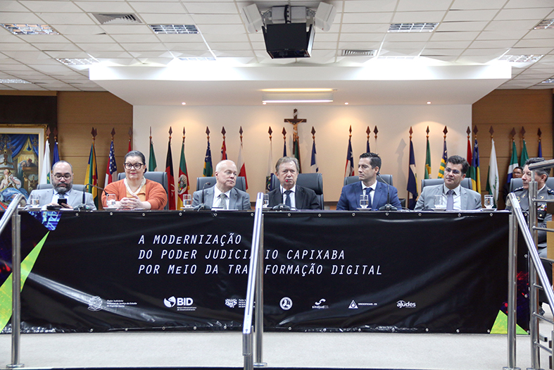 Mesa de honra.
