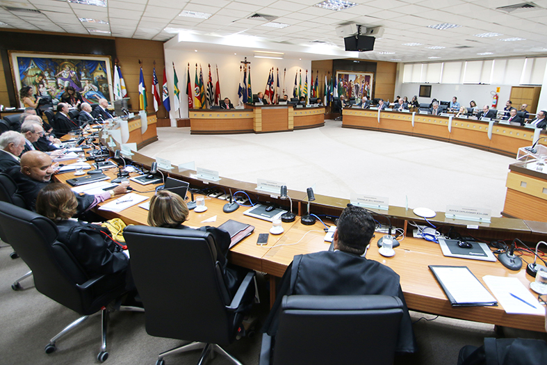 Salão do Tribunal Pleno do TJES.