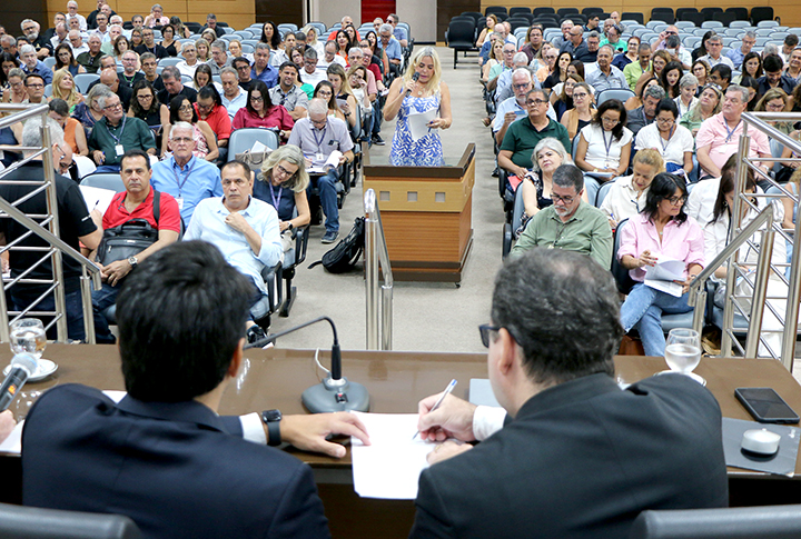 Plateia do salão do tribunal pleno do TJES.
