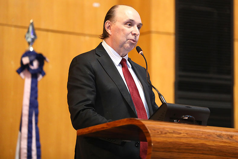 Samuel Meira.