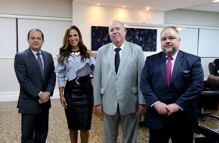 Equipe do Conselho Nacional de Justiça apresenta programa Justiça Presente no Espírito Santo