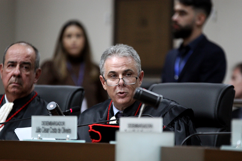 O desembargador Jorge Henrique Vale dos Santos.