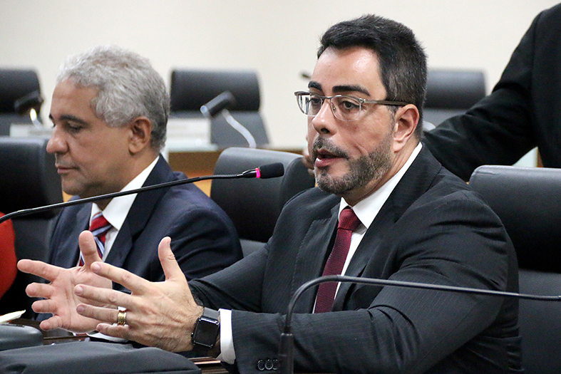 O juiz federal do Rio de Janeiro, Dr. Marcelo Bretas ministra palestra na aula inaugural da Esmages, com o tema Delação Premiada.