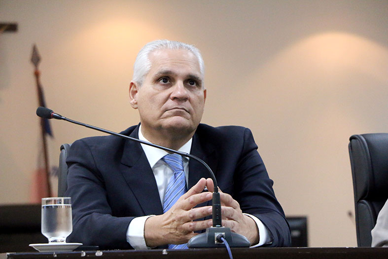 Aldary Nunes.