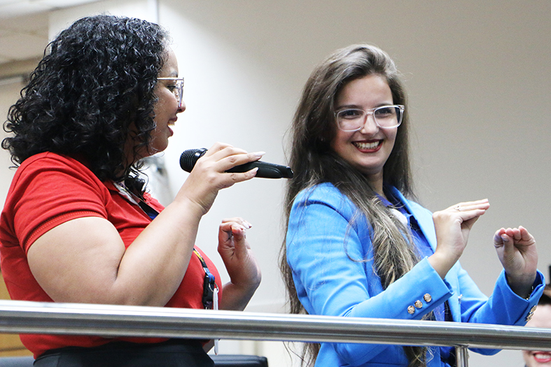 Representantes da ONG CETEFE durante evento no salão pleno do TJES. 