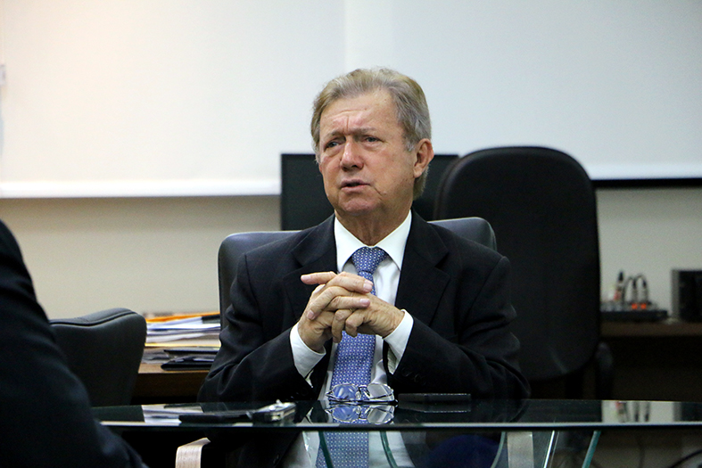 Fabio Clem de Oliveira.