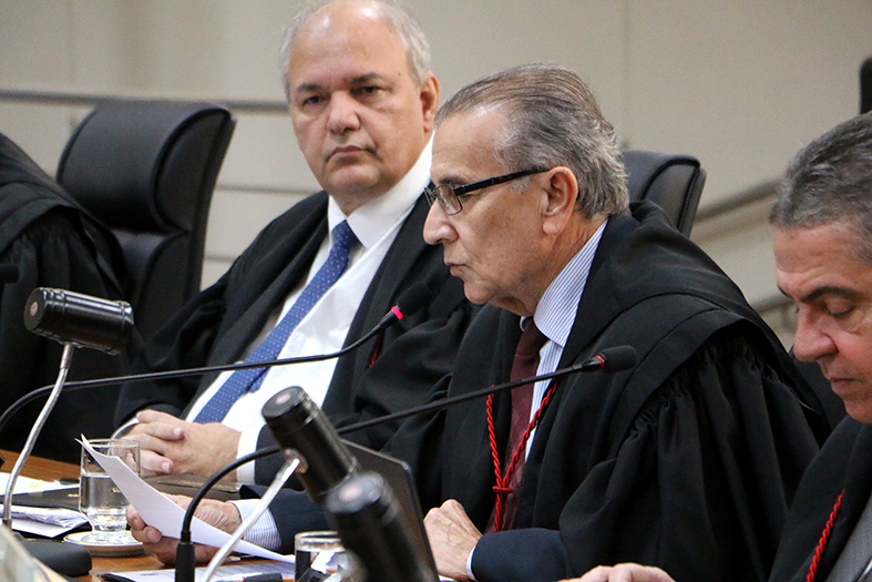 O desembargador Carlos Simões Fonseca, corregedor-geral da Justiça.