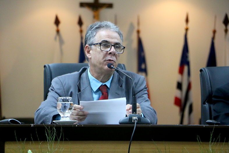Jorge Henrique Valle dos Santos.