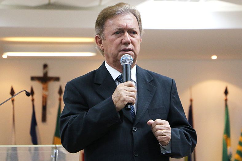 Fabio Clem de Oliveira.