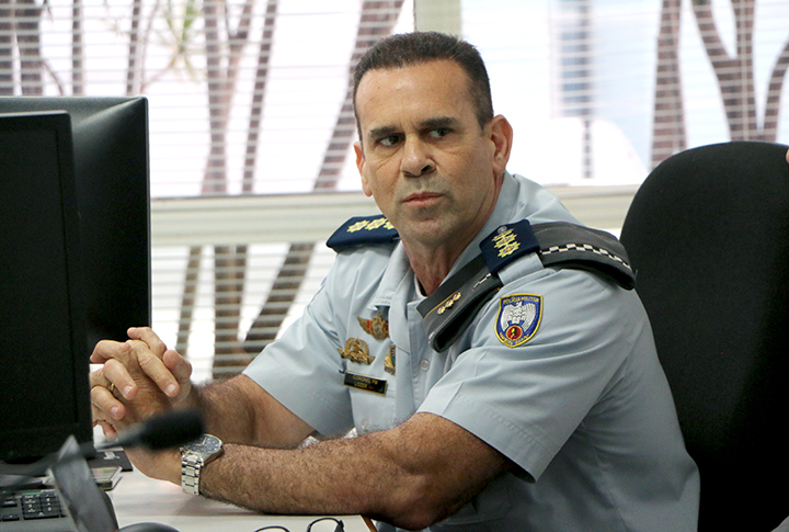 Coronel Lozer.