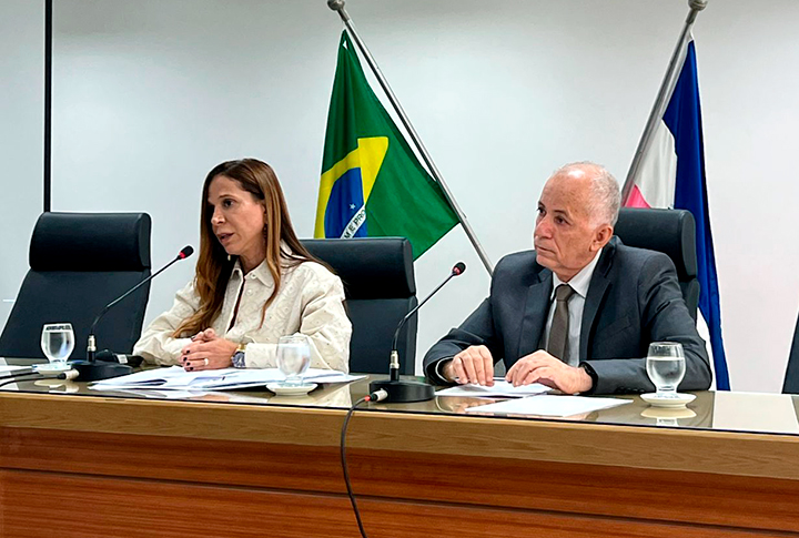 Gisele Souza.