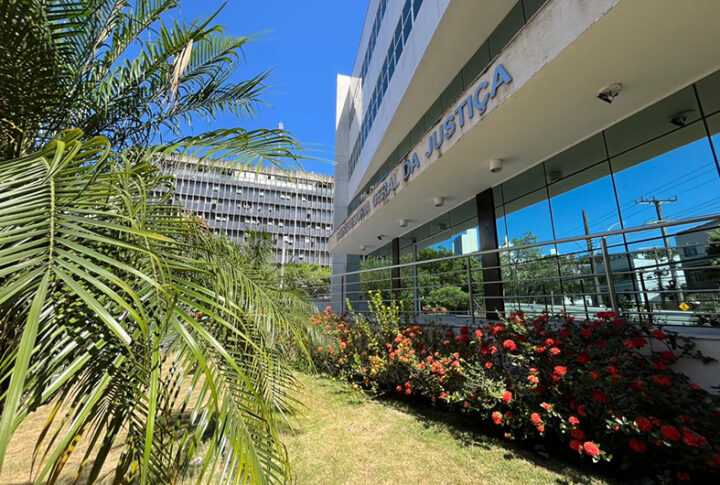 Mais uma unidade do TJES recebe serviços de organização, limpeza e jardinagem