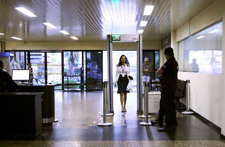 Entram em vigor nesta quinta-feira as novas regras de segurança para acesso aos prédios do Poder Judiciário