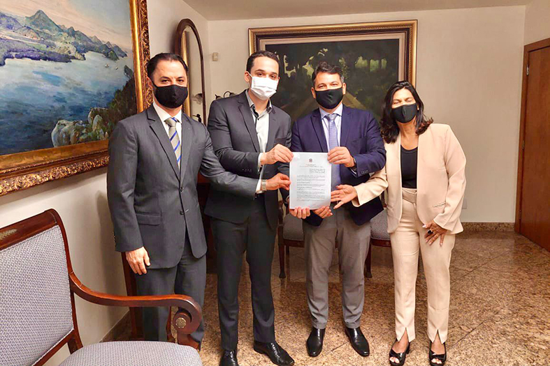 Vepema firma convênio com prefeitura de Vitória