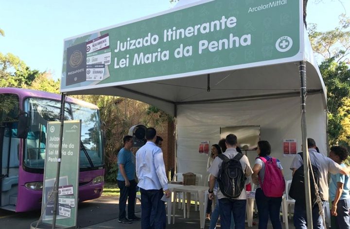 Ação de prevenção à violência doméstica e familiar para mais de 700 homens e mulheres