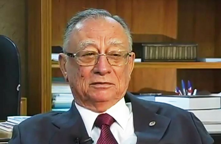 Tribunal de Justiça do Espírito Santo homenageia o advogado Agesandro da Costa Pereira