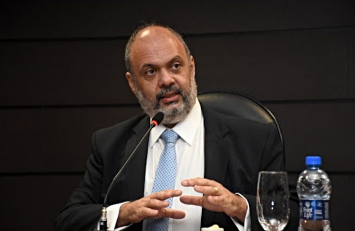 Desembargador do TJRJ fala sobre processo civil e pandemia para integrantes do TJES