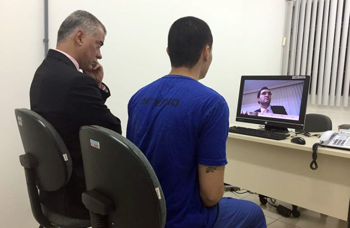 Juiz realiza audiência por videoconferência com presos de São Domingos do Norte