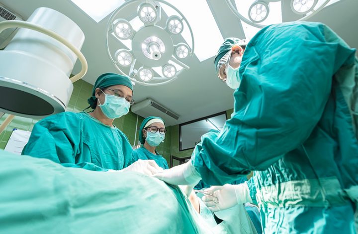 Cooperativa médica deverá ressarcir paciente que fez bariátrica por gastos com cirurgia reparadora