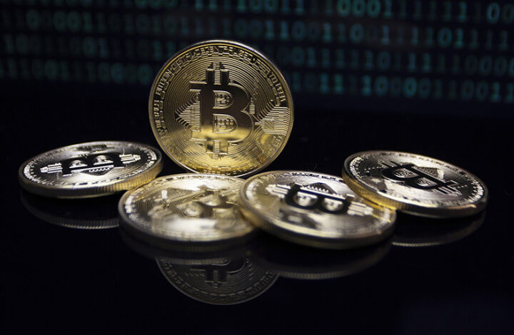Empresas de criptomoedas devem ressarcir cliente que perdeu investimento