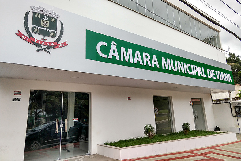 Prédio sede da Câmara Municipal de Viana.