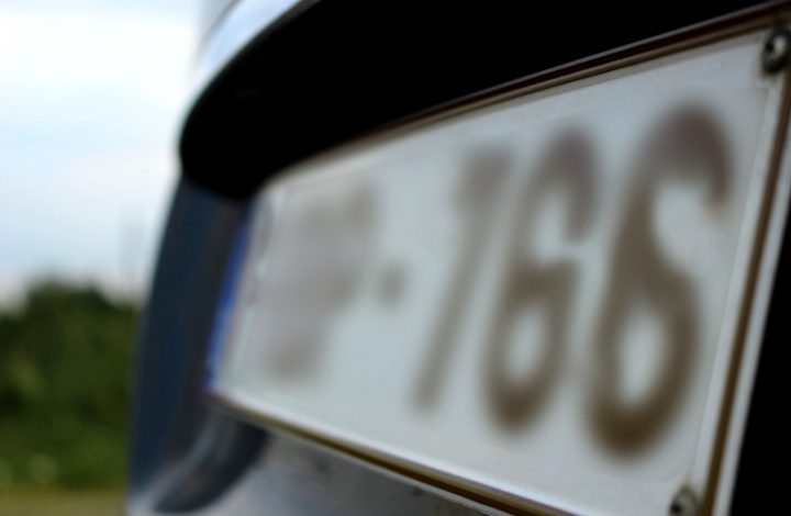 Motorista que teve carro clonado e recebeu multas em seu nome será indenizado por danos morais
