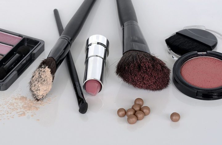 Empresa de cosméticos terá que indenizar homem acusado indevidamente de inadimplência