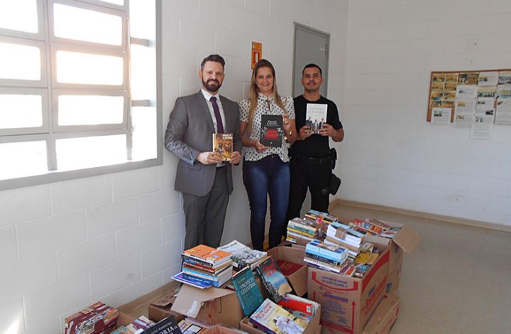 3ª Vara Criminal de Cachoeiro de Itapemirim arrecada mais de 800 livros para Penitenciária Regional