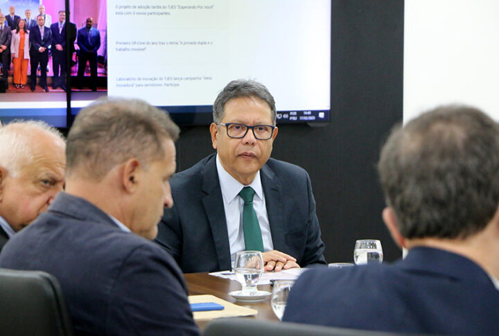 TJES discute implantação de método Apac e Equoterapia em Linhares para reinserção social de reeducandos.