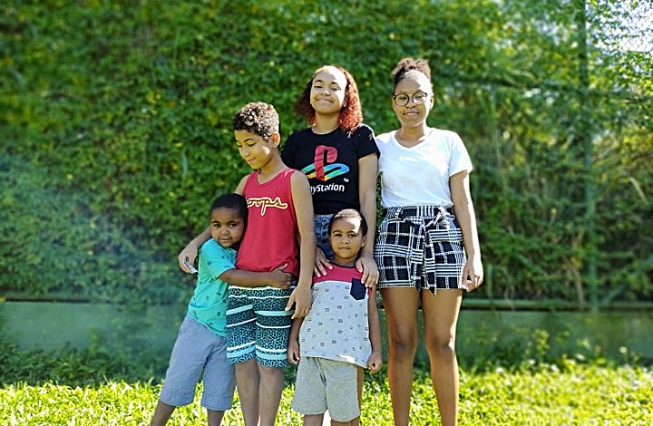 Campanha de Adoção Esperando Por Você tem 5 novos participantes da mesma família