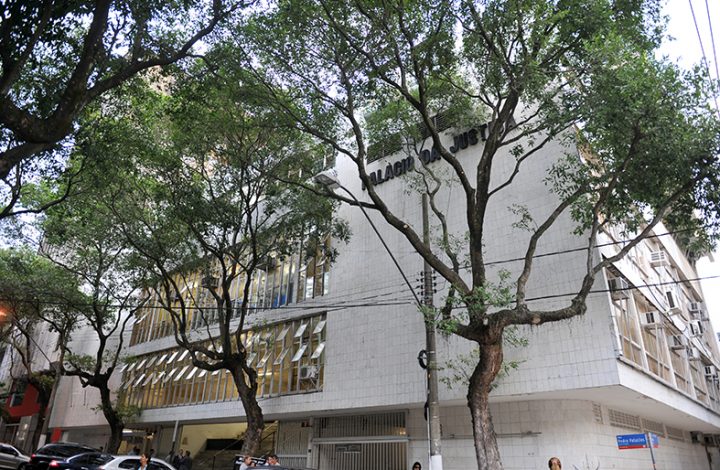 Justiça aguarda intimação de mulheres que ocuparam entradas de unidades da PMES