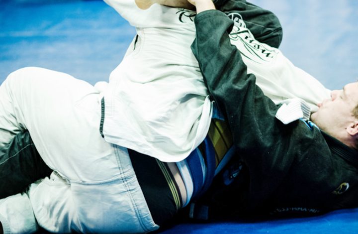 Aluno desmaia durante demonstração de jiu-jitsu realizada em escola estadual de Castelo
