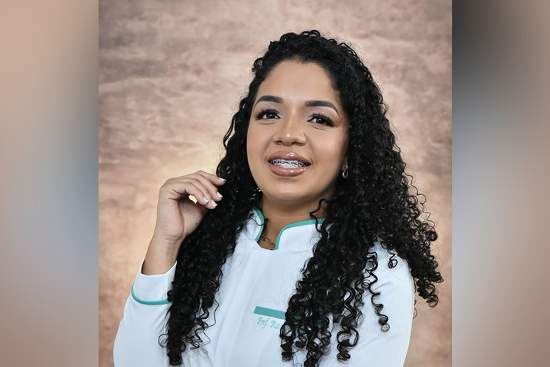 A estagiária de enfermagem Raquel dos Santos.