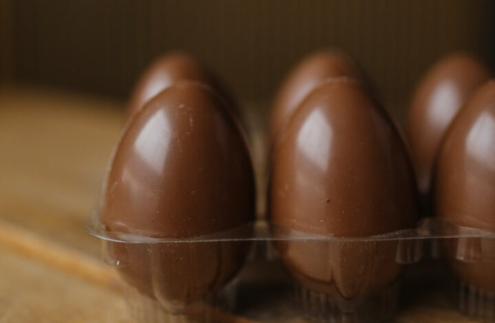 Fabricante de chocolate deve reparar clientes que compraram ovo de páscoa estragado