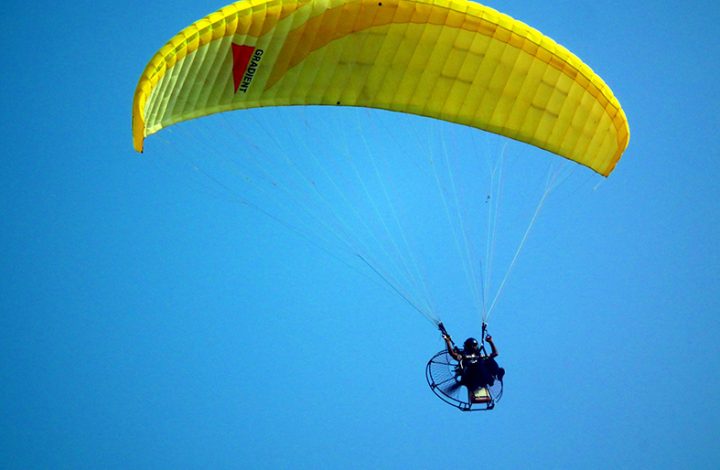Homem atingido por paramotor em festival de música será indenizado em R$ 9 mil