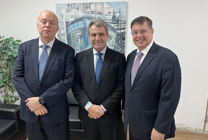 Desembargador Pedro Valls Feu Rosa, Decano da Corte  do TJES, parabeniza equipe da presidência  pelo novo projeto de gestão