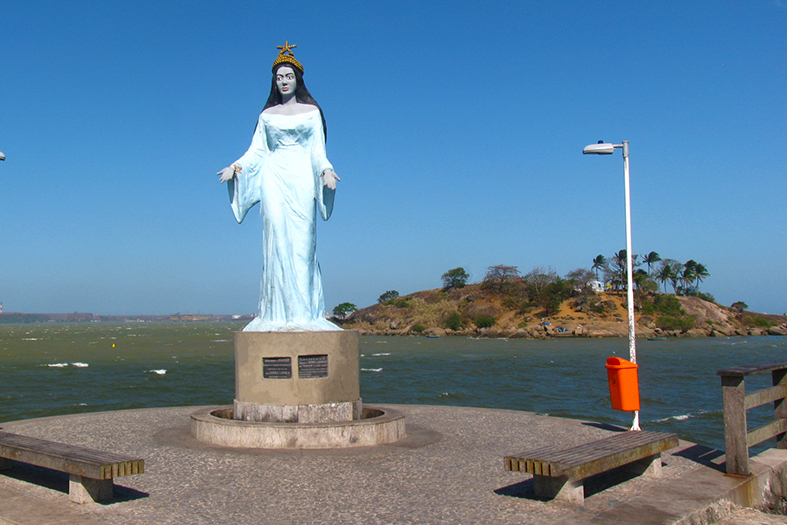 Píer de Iemanjá, ponto turístico da cidade de Vitória no Espírito Santo.