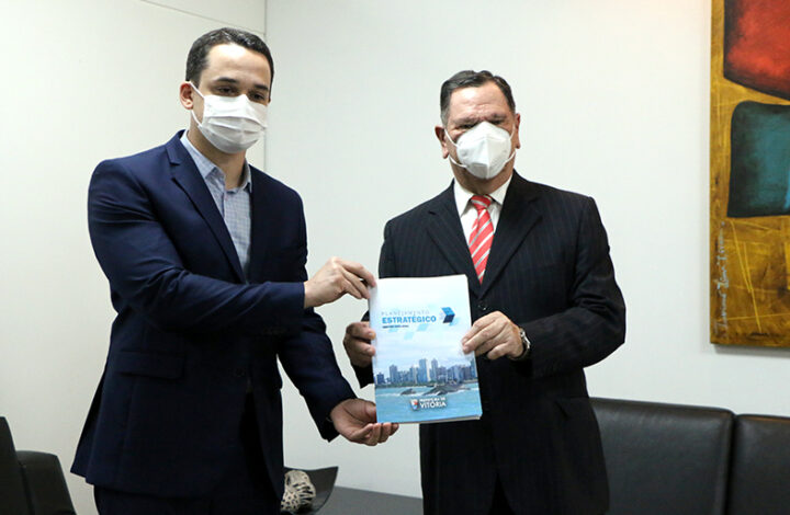 Presidente do Tribunal de Justiça do Espírito Santo recebe prefeito de Vitória