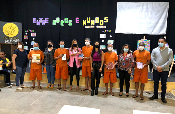 Penitenciária Semiaberta de Vila Velha recebe doação de 200 livros para o projeto Remição pela Leitura