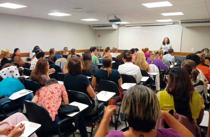 TJES realiza primeira prova para seleção de mediadores e conciliadores judiciais remunerados