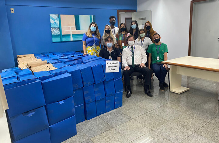 1º Juizado Especial Cível de Cachoeiro de Itapemirim promove eliminação de autos e doação de material reciclável